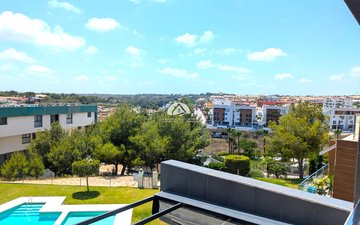 Property slide 10