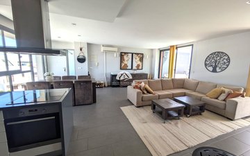 Property slide 16