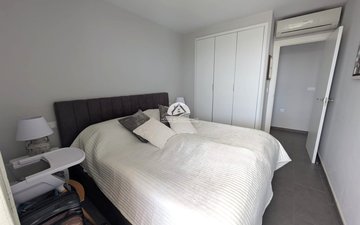 Property slide 32