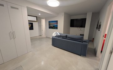 Property slide 22