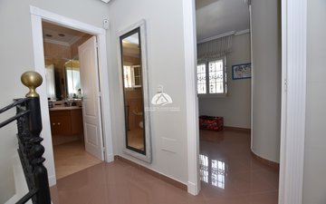 Property slide 21