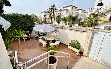 Property slide 10