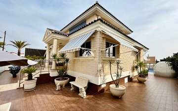 Property slide 40