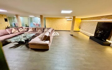Property slide 44