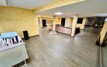Property slide 48