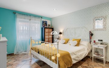 Property slide 18