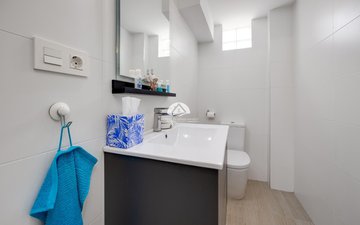 Property slide 24