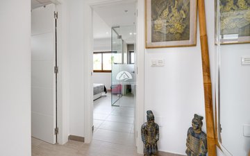 Property slide 25