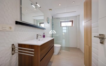 Property slide 35