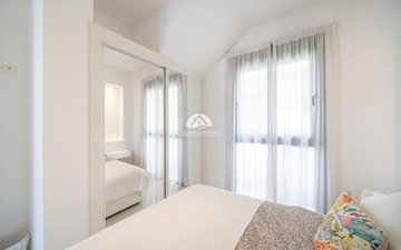 Property slide 21