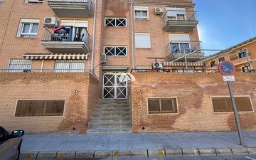 Property slide 25
