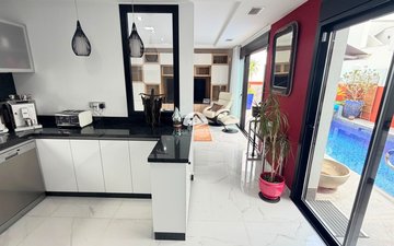 Property slide 14