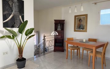 Property slide 10