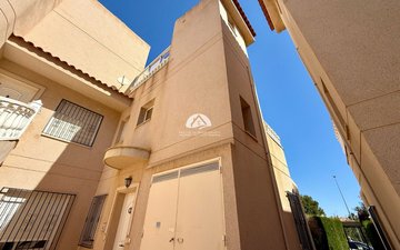 Property slide 22