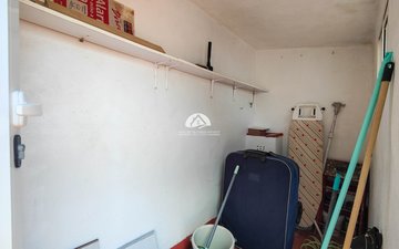 Property slide 48