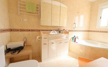Property slide 20
