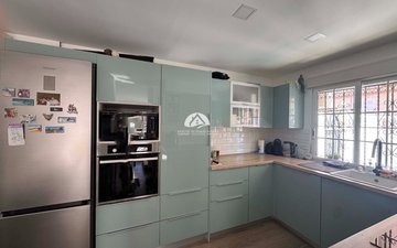Property slide 16