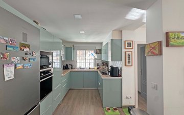 Property slide 19