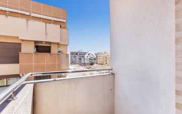 Property slide 18