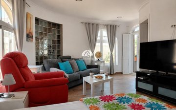 Property slide 20