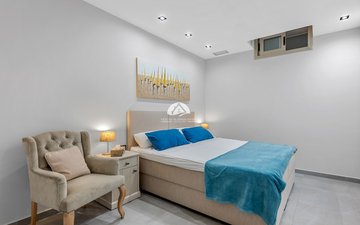 Property slide 30