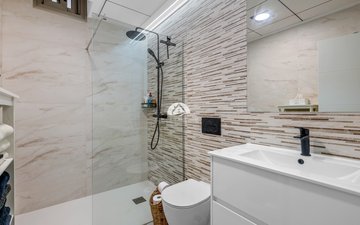 Property slide 32