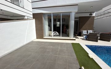 Property slide 25