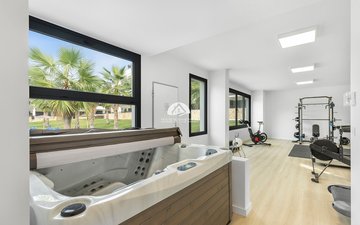 Property slide 32