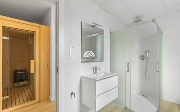 Property slide 35