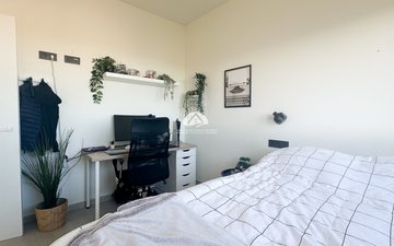 Property slide 21