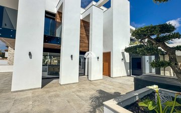 Property slide 22