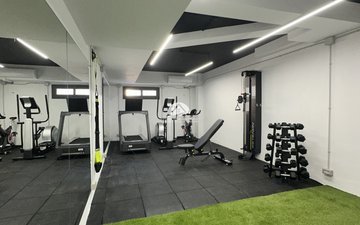 Property slide 18