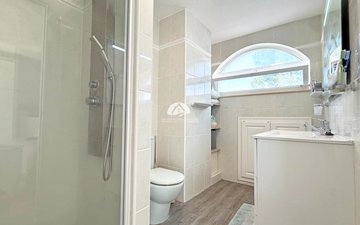 Property slide 39