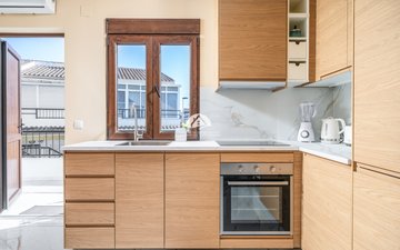 Property slide 10