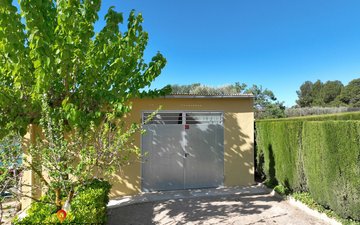 Property slide 38