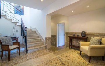 Property slide 10
