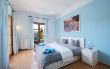 Property slide 10