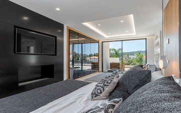 Property slide 14