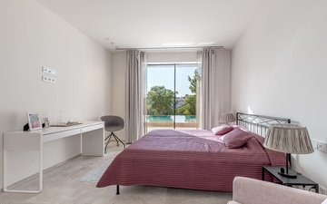 Property slide 14