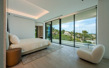 Property slide 16