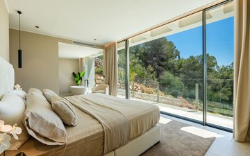 Property slide 17