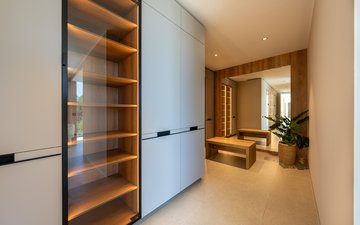 Property slide 16