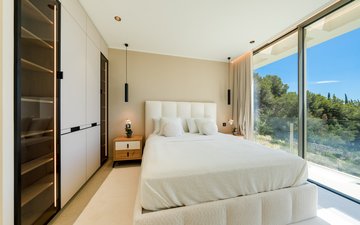 Property slide 22