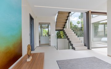 Property slide 10