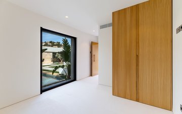 Property slide 19