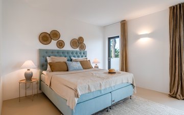 Property slide 10