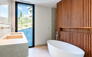 Property slide 17