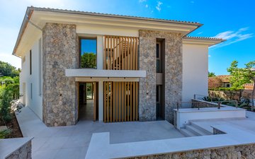 Property slide 24