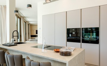 Property slide 10