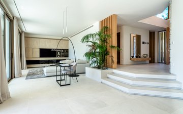 Property slide 7